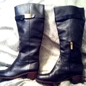 Size 8 black leather boots